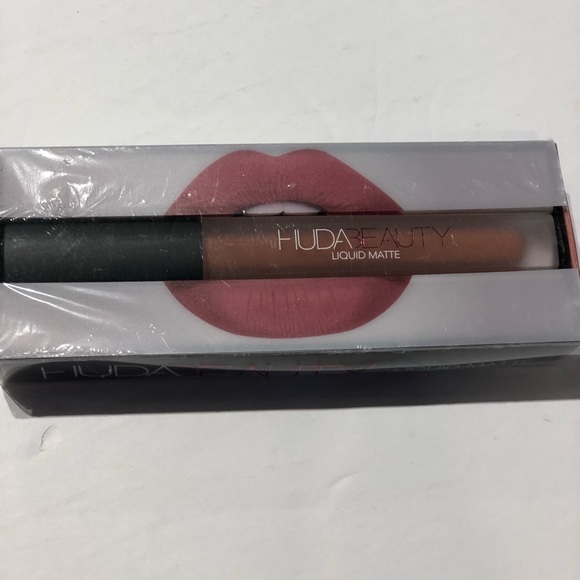 ⚡️5/$25 HUDA beauty Bombshell liquid Matte new - Picture 5 of 6
